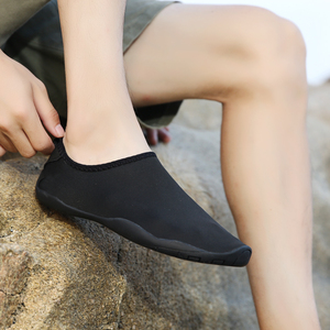 <span class=keywords><strong>Scarpe</strong></span> polivalenti da donna da nuoto in piuma da nuoto per immersioni da surf <span class=keywords><strong>scarpe</strong></span> da acqua sportive da spiaggia - Product Image 4