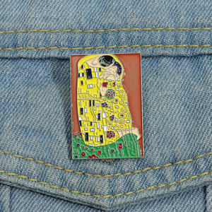 Le Baiser Épingles En Émail <span class=keywords><strong>Gustav</strong></span> <span class=keywords><strong>Klimt</strong></span> Peinture À L'huile Abstraite Œuvres Broches Revers Badges Élégant Dessin Bijoux Cadeau En Gros - Product Image 1