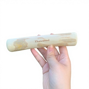 Mordedor de Madera Natural para Perros, Hecho de Madera de Café, No Tóxico, Ecológico, 1.0 kg, Origen Vietnam, Estilo Simple, Uso en Interiores, para Mascotas - Product Image 1