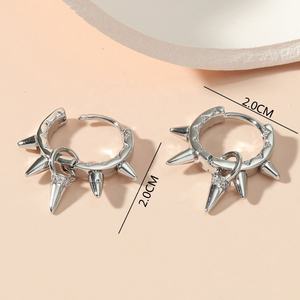 Pendientes de Aro Modernos Estilo Coreano, Diseño Geométrico de Espinas Metálicas Exageradas, Versátiles, Chapados en Oro, con Diamantes para Mujer - Product Image 5