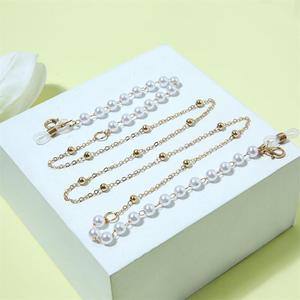 Chaîne de lunettes en perles 70 cm en forme de U, chaîne dorée pour lunettes et masques - Product Image 2