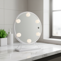 Miroir de maquillage personnalisé à poser sur le bureau, finition chromée simple face, métal, 3 couleurs de lumière LED à intensité réglable, rechargeable par USB, CE