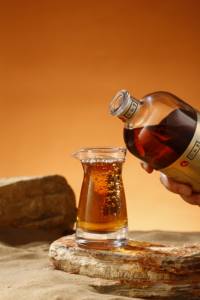 Xiake Legend <span class=keywords><strong>Panax</strong></span> Quinquefolius anggur <span class=keywords><strong>Herbal</strong></span> Tiongkok, 35% kandungan alkohol rasa halus kuning ringan 350ml 6 botol - Product Image 6