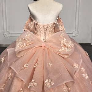 Robe de Quinceañera de luxe Xybb01-Pz rose pêche, buste drapé, corset perlé, appliques florales 3D, robe de bal scintillante Jancember - Product Image 5