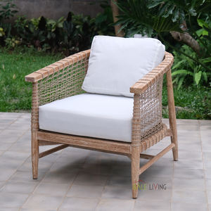 La chaise longue Seville combine confort et élégance raffinée, idéale pour les espaces extérieurs à la maison, dans les villas, les hôtels ou les complexes hôteliers. - Product Image 1