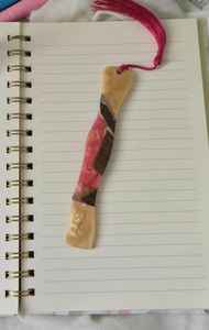 Marque-pages en résine et en bois, conçus pour les journaux de lecture quotidiens et les collections de papeterie haut de gamme - Product Image 3