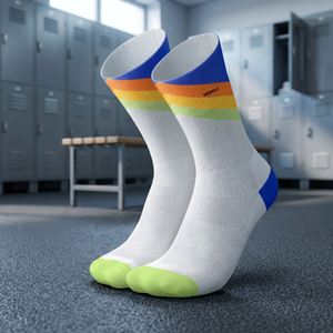 Chaussettes de course OEM Performance Crew pour enfants et jeunes, unisexe, respirantes, en maille, longue distance, amorties, antidérapantes, logo personnalisé - Product Image 3