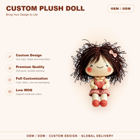 Poupée en peluche tricotée sur mesure, cheveux en fil désordonné, tablier rose, cœur, objet de collection, cadeau pour fans, vente en gros