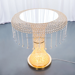 Table de gâteau de mariage de luxe moderne avec <span class=keywords><strong>perles</strong></span> de cristal, or blanc, diamant, décoration de réception - Product Image 1