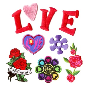 Parches Bordados Personalizados con Nombre y Logotipo, Parches de Sublimación Bordados - Product Image 6