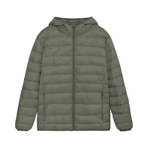 เสื้อแจ็คเก็ตกันลมน้ำหนักเบาสำหรับผู้ชายรุ่นใหม่สำหรับฤดูหนาว  แจ็คเก็ตผ้าฝ้ายผสมโพลีเอสเตอร์สำหรับกิจกรรมกลางแจ้งแบบสั่งทำพิเศษ มีฮู้ด ระบายอากาศได้ดี - Product Image 2