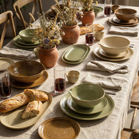Service de vaisselle en céramique verte vintage, bols à salade, tasses à café et assiettes pour restaurant, assiettes à soupe en céramique pour hôtel