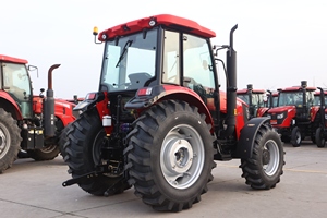 Tracteurs agricoles 95 ch 4x4 avec fonction de mémoire rapide de montée et de descente - Product Image 2