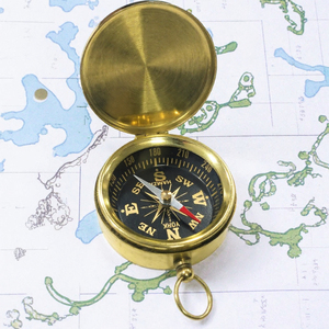 Boussole nautique en laiton avec cadran à aiguille, étanche, outil de navigation portable pour la randonnée, le camping et les voyages - Product Image 2