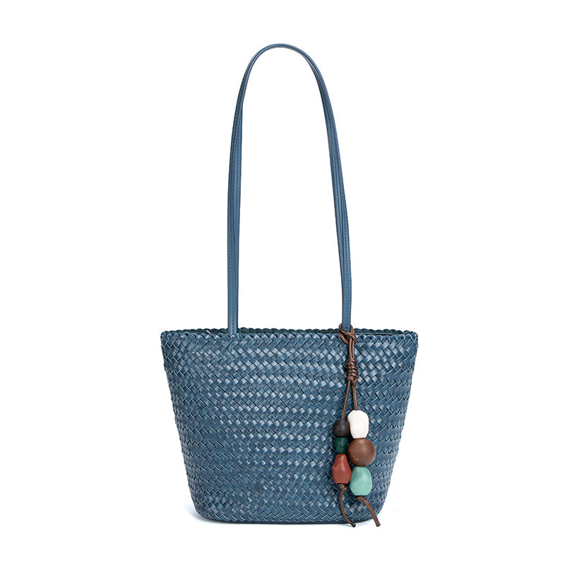 B2562 # Victoria Blue