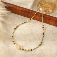 Nouveautés Collier en acier inoxydable plaqué or 18 carats Collier classique avec pendentif en pierre naturelle en forme de cœur Collier à perles Cadeaux