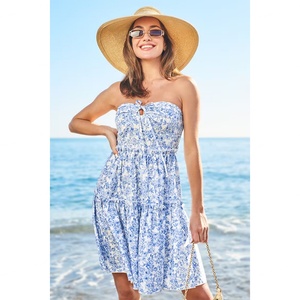 Vestido de Fiesta de Playa Mini, Azul y Blanco, con Estampado Floral, Sin Mangas, Plisado, con Cintura Ajustada y Escote Corazón, Promocional - Product Image 3