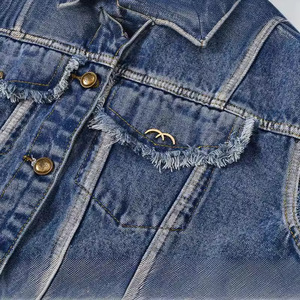 Veste en <span class=keywords><strong>jean</strong></span> vintage délavée pour <span class=keywords><strong>femme</strong></span>, coupe courte, ourlet effiloché, style streetwear, manteau en <span class=keywords><strong>jean</strong></span> bleu pour le printemps, vente en gros - Product Image 4