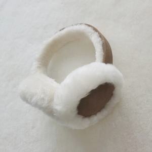 サンプルサポートODM高品質女性用冬用ラムファーイヤーマフ エレガントなレディースウォーマー ウールコンフォートイヤーマフ - Product Image 6