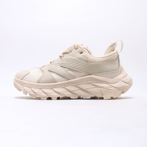 รองเท้ากีฬาเดินป่าปีนเขา HOKAS รุ่น Unisex กันน้ำ กันลื่น พื้น Vibram ยึดเกาะพื้นได้ดี สำหรับทุกสภาพพื้นผิว เหมาะสำหรับกิจกรรมกลางแจ้ง เดินป่า ปีนเขา - Product Image 2
