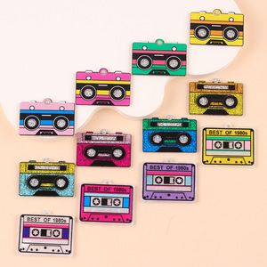 Nuevos dibujos animados 1980s Vintage música cinta acrílico accesorios diseño creativo pequeño encanto para pendientes - Product Image 1