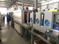 Machine d'emballage automatique pour bouteilles d'eau minérale en plastique, avec film rétractable pour petites boissons liquides