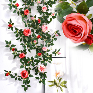 Guirlande de roses artificielles en plastique pour décoration murale et entrée - Product Image 3