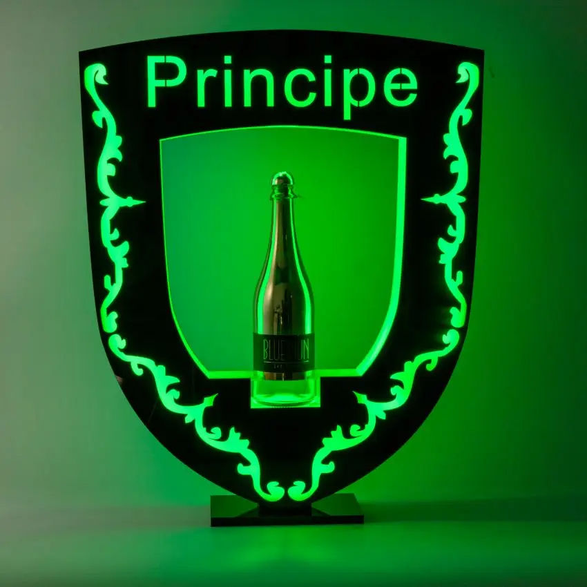 สีเขียว