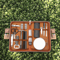 Ensemble de manucure 16 pièces en acier inoxydable vert Coupe-ongles Élimine les callosités Outils de pédicure Sac à fermeture éclair pour un usage domestique et en salon