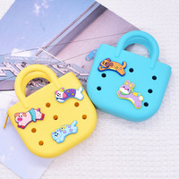 Nouvelle série de clips et accessoires pour sabots, thème animaux et plage, décorations de chaussures en PVC, breloques amovibles en forme de saucisse pour chaussures DIY