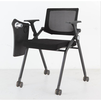 Chaise de bureau pliable en tissu et en plastique moderne et peu encombrante de Foshan pour salle de formation, utilisation avec tablette
