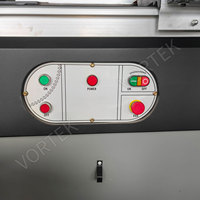 Scie à table horizontale de précision Vortek MJ6116 4 kW avec moteur multi-tension pour la découpe du bois, du mélaminé et du contreplaqué, 1600x375 mm, avec fonction de biseau.