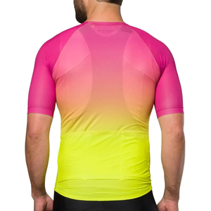 Logo de marque personnalisé vêtements de <span class=keywords><strong>cycliste</strong></span> 3 + 1 <span class=keywords><strong>poche</strong></span> cargo arrière chemise de cyclisme à manches courtes pour hommes dégradé de sublimation - Product Image 2
