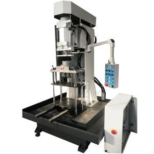 <span class=keywords><strong>Perceuse</strong></span> de <span class=keywords><strong>colonne</strong></span> de tambour de frein CNC <span class=keywords><strong>avec</strong></span> roulement 80mm diamètre de perçage max tête multi-broche - Product Image 1