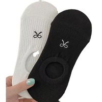 Chaussettes invisibles jetables respirantes légères et douces en tricot couleur unie longueur cheville écologiques avec logo pour le printemps et l'été
