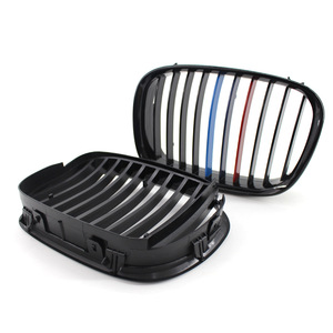 กระจังหน้า BMW E39 สีดำเงา สไตล์ M ช่องดักอากาศกันชนหน้า สำหรับรถยนต์ซีรีส์ 5 ปี 1995-1998 ผลิตจากพลาสติก ABS สำหรับดัดแปลงอัพเกรด - Product Image 3