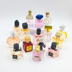 Ensemble de mini-parfums de style arabe 30 ml, parfum floral fruité, eau de parfum en spray, format voyage portable, parfum durable, mini-parfum pour femmes - Product Image 4