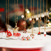 Collier personnalisé en acier inoxydable SA Jewelry, pendentif de Noël, collier émaillé avec CZ, bonhomme de neige, chaussette, cadeau de Noël pour femmes