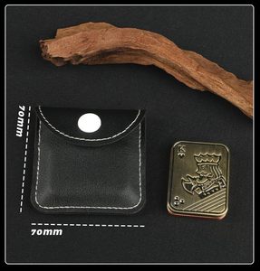 Dành cho người lớn giảm căng thẳng thần tài đồ chơi poker Thần Tài trượt thẻ kim loại EDC <span class=keywords><strong>Spinner</strong></span> giải nén kim loại ngón tay đồ chơi - Product Image 4