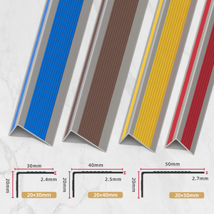 Tapis de sol <span class=keywords><strong>en</strong></span> vinyle plastique flexible PVC caoutchouc bordure tapis transition et protecteur bande de garniture nez d'<span class=keywords><strong>escalier</strong></span> - Product Image 4