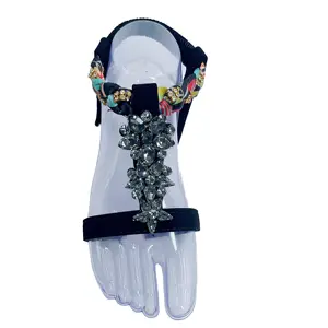 Yeni başlatılan sıcak satış akrilik elmas dekorasyon PU malzeme kumaş şerit bohem tarzı kadın sandal üst