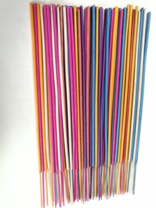 Fabricant de bâtonnets d'encens colorés populaires Encens en bois non parfumé Variétés à usage religieux Lavande Fraise Bergamote Jasmin - Product Image 6