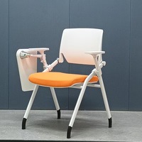 Chaise de bureau et de formation empilable à hauteur réglable, avec structure en fer, au design moderne et confortable, idéale pour le bureau à domicile et les réunions