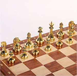 Set di <span class=keywords><strong>Scacchi</strong></span> in Legno di Alta Qualità con <span class=keywords><strong>Scacchiera</strong></span> Pieghevole <span class=keywords><strong>e</strong></span> Pezzi in Rame, Gioco Educativo Competitivo, Piccolo Regalo - Product Image 3