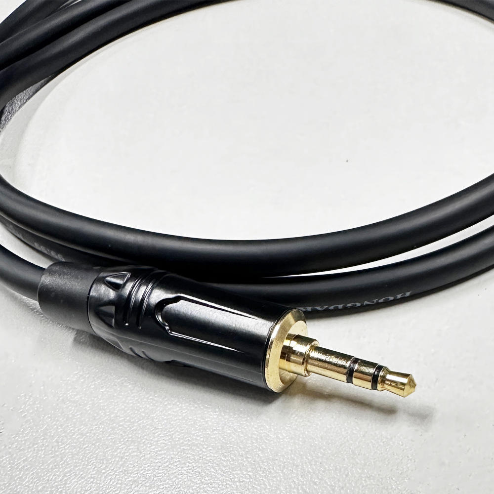 HongXing AUX Audio Cable 3.5mm Public to Bus Live Sound Card Connection Cable 2-meter Mobile Headphone Audio Cable