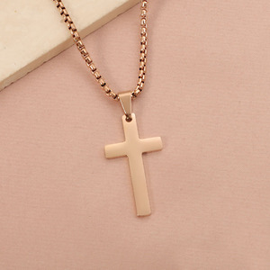 Collar con colgante de Cruz de acero inoxidable pulido con espejo, collar de Cruz en blanco con logotipo grabado con cadena de palomitas de maíz - Product Image 6