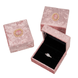 Caja de Almacenamiento de Anillos de Terciopelo de Lujo, Estuche de Joyería con Adorno de Camafeo Antiguo para Anillo de Boda, Regalo de Compromiso, Logotipo Personalizado Disponible - Product Image 1