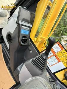 รถขุดตีนตะขาบมือสองยี่ห้อญี่ปุ่น โคมัตสึ รุ่น PC200 น้ำหนัก 20 ตัน เครื่องจักรที่เชื่อถือได้ ประหยัดน้ำมัน พร้อมระบบ PLC ในเครื่องยนต์และเกียร์ - Product Image 5