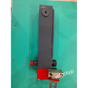 1 ชิ้นใหม่ Pizzato FG 60GD6D2A-LP40 สวิตช์ความปลอดภัยจัดส่งที่รวดเร็วผ่านเฟดเอ็กซ์หรือดีเอชแอล - Product Image 1