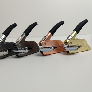 <span class=keywords><strong>Sello</strong></span> de Relieve Metálico para Oficina con Mango de Goma y Material de Hierro, <span class=keywords><strong>Sello</strong></span> Personalizado con Logotipo, <span class=keywords><strong>Sello</strong></span> de Relieve - Product Image 4